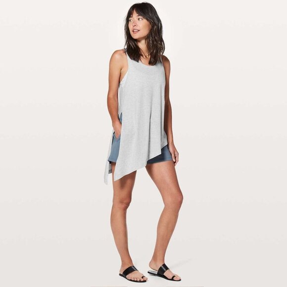 LULULEMON To The Point Tank No Size Tag Check Measurements - Picture 2 of 9